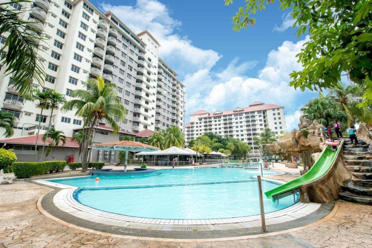 Maison Seaview Suites Port Dickson Kültér fotó
